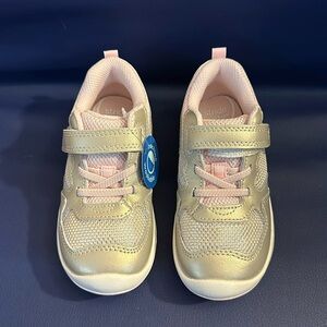 Brand New - Stride Rite Winslow Sneaker